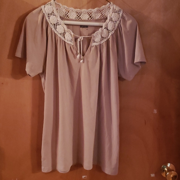 Basic editions women's top - Picture 1 of 2